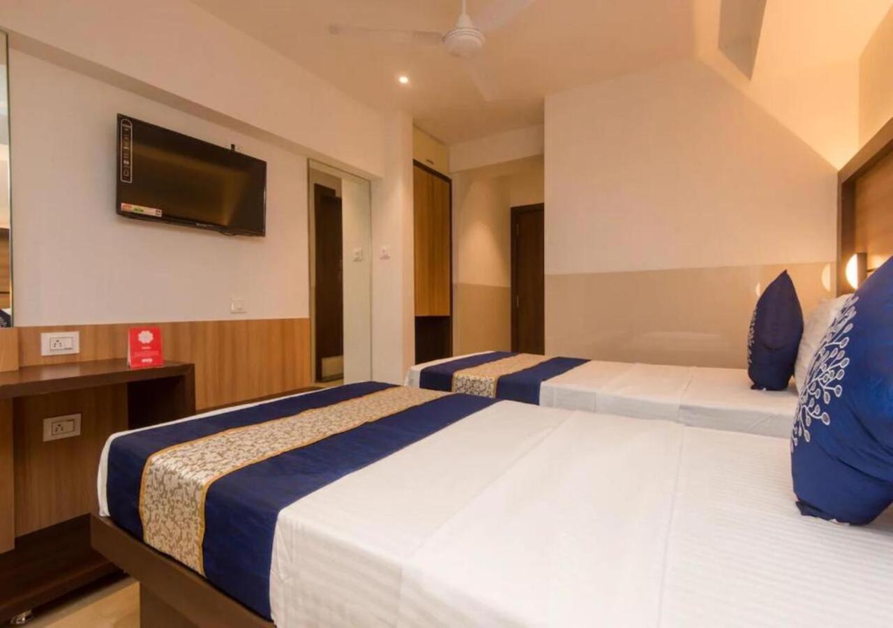 Hotel Mourya Residency Navi Mumbai Exterior foto