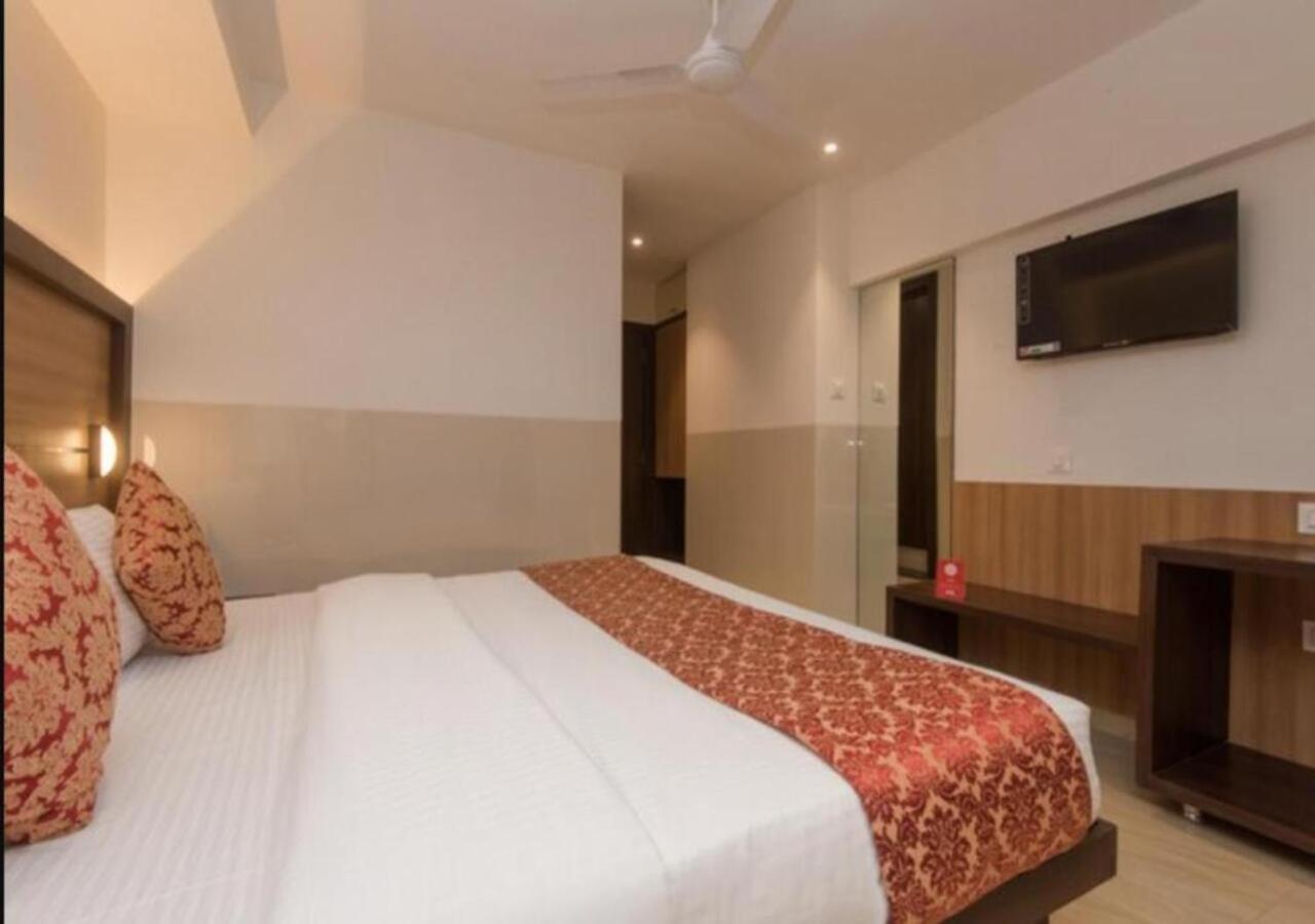 Hotel Mourya Residency Navi Mumbai Exterior foto